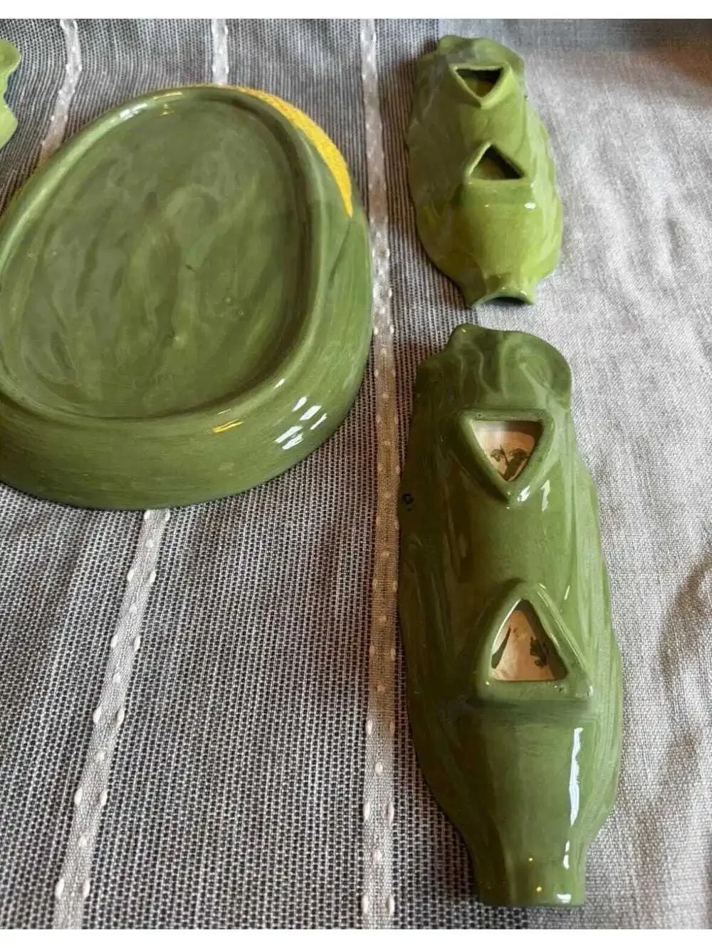Vintage Ceramic Corn on the Cob Serving Set: 5-Piece Farmhouse Platter & Plates